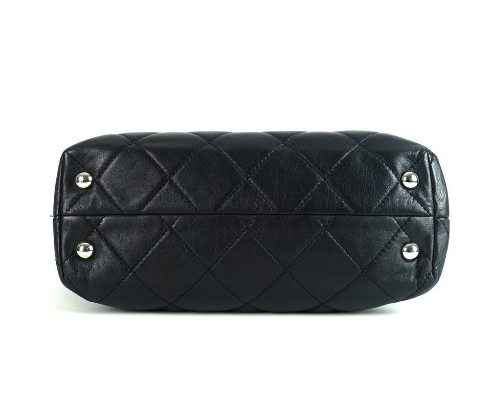 Chanel In The Business Tote Quilted Lambskin North South Black. Beautiful