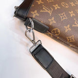 Luxury Handbags Louis Vuitton 526